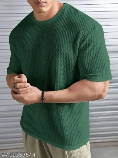 Men Striped Round Neck Cotton Blend Blend Popcorn T-Shirts Round Neck Blue Colour T-Shirt